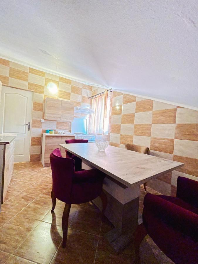 Vila Duricic 300M Od Mora Hotel Thenovici Exterior photo