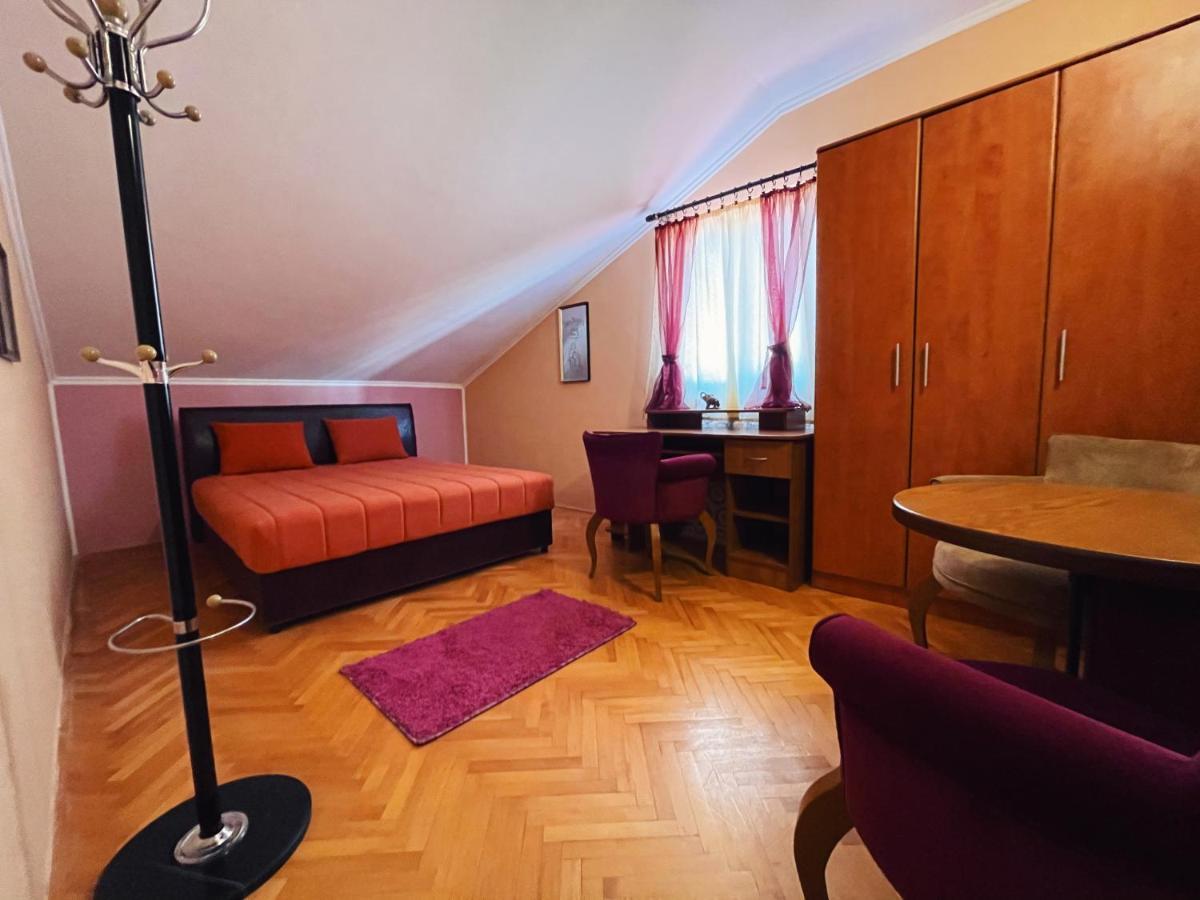 Vila Duricic 300M Od Mora Hotel Thenovici Exterior photo
