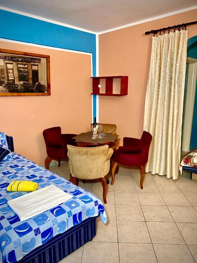 Vila Duricic 300M Od Mora Hotel Thenovici Exterior photo