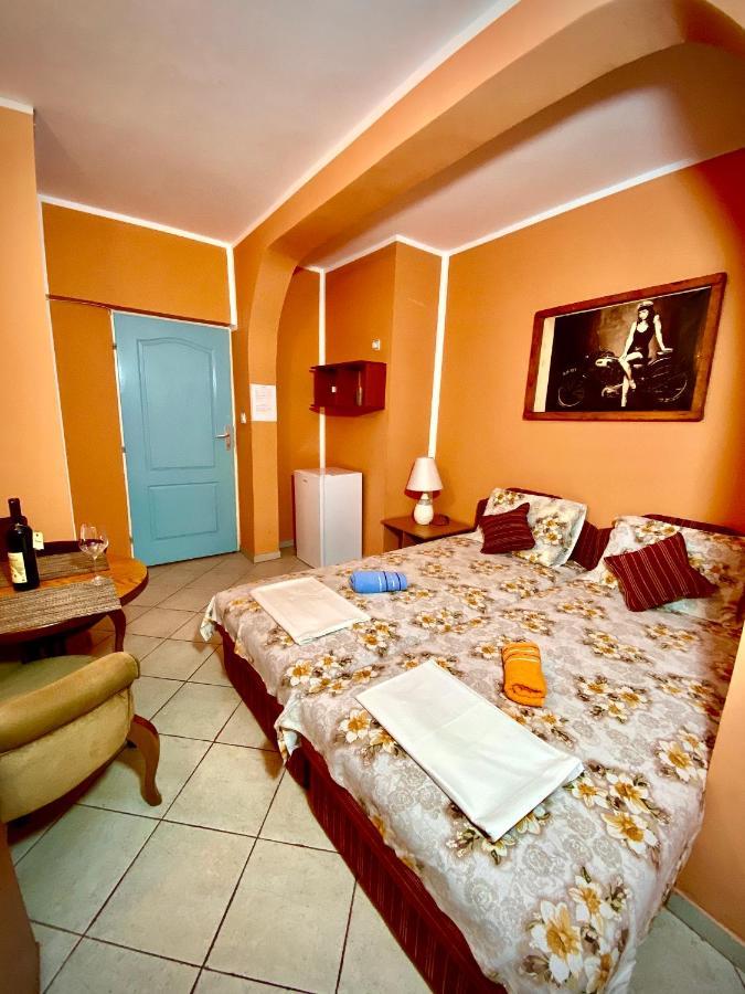 Vila Duricic 300M Od Mora Hotel Thenovici Exterior photo
